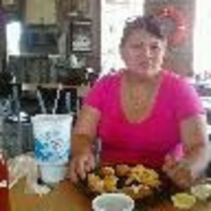 Meet your Posher, Kenia